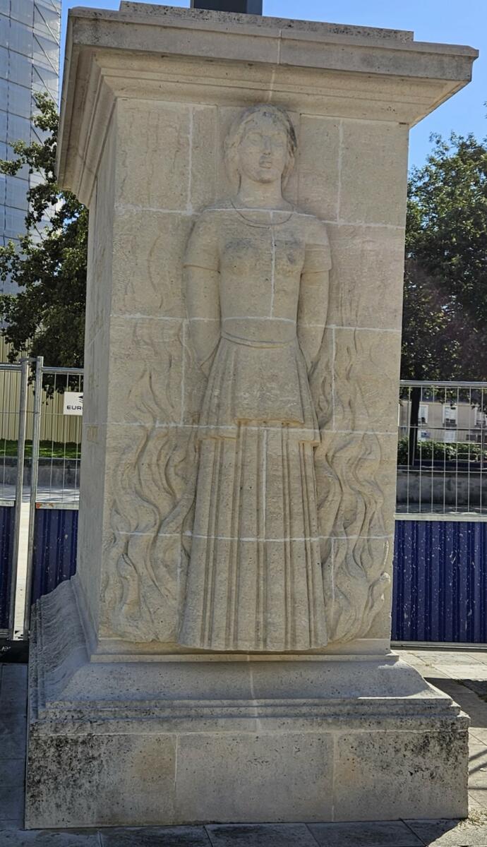 Monument Dédié à Jeanne d'Arc