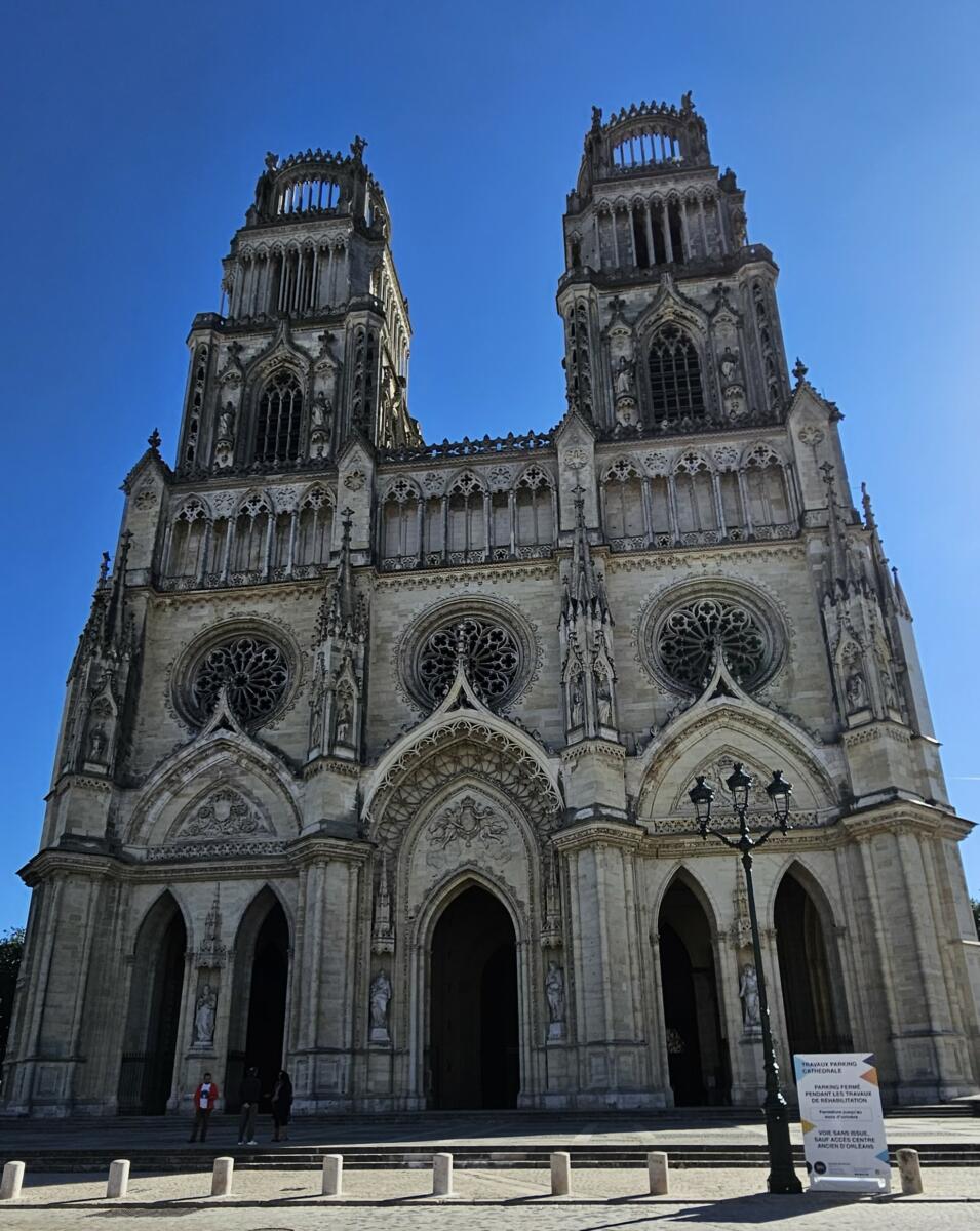 La façade.