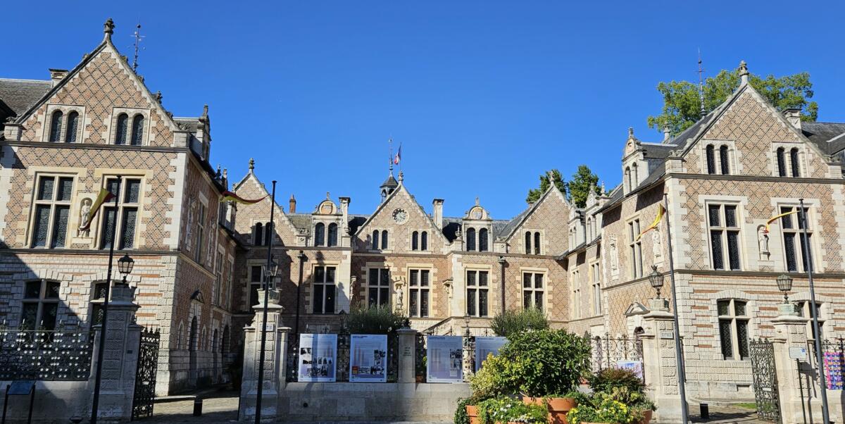 Vue sur l'Hôtel Groslot